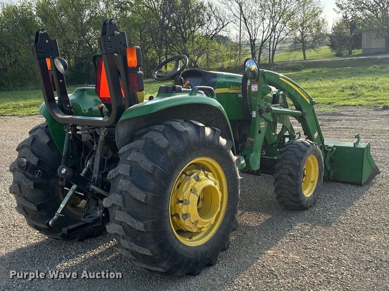 image for item EA4830 2007 John Deere 4520 MFWD tractor