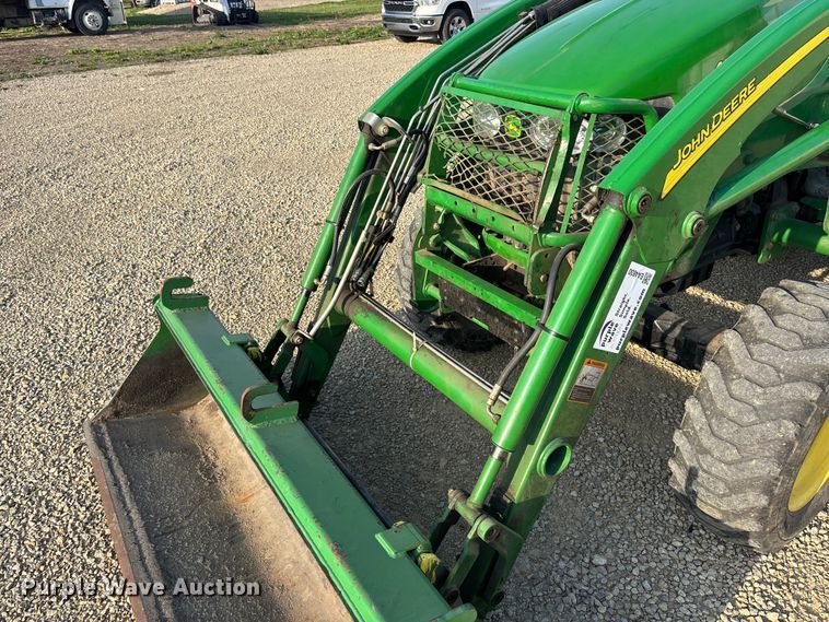 image for item EA4830 2007 John Deere 4520 MFWD tractor