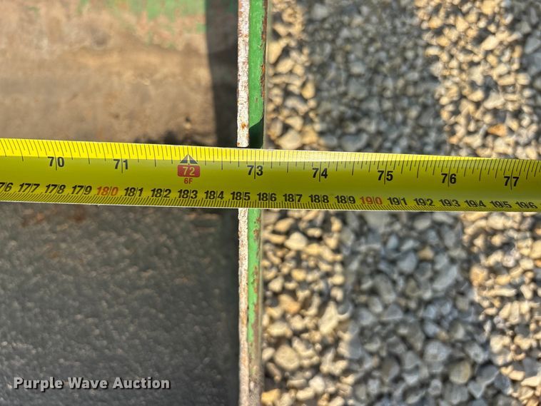 image for item EA4830 2007 John Deere 4520 MFWD tractor