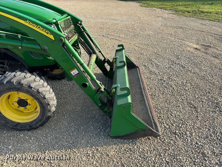 image for item EA4830 2007 John Deere 4520 MFWD tractor