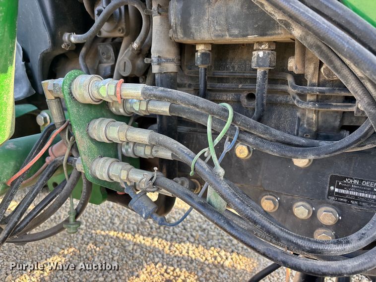 image for item EA4830 2007 John Deere 4520 MFWD tractor