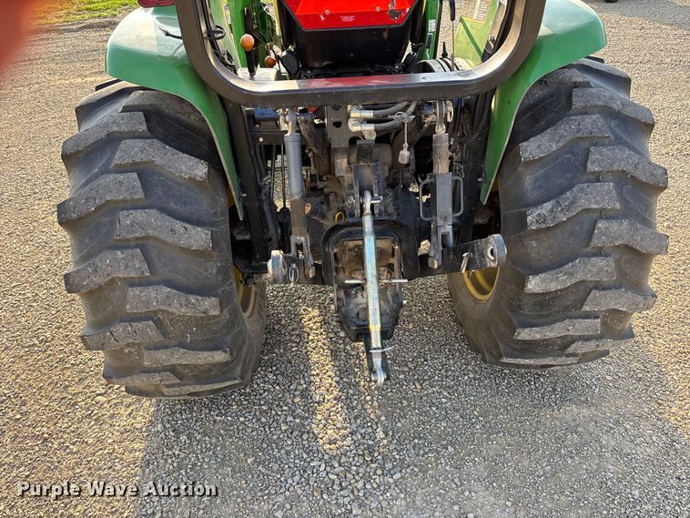 image for item EA4830 2007 John Deere 4520 MFWD tractor