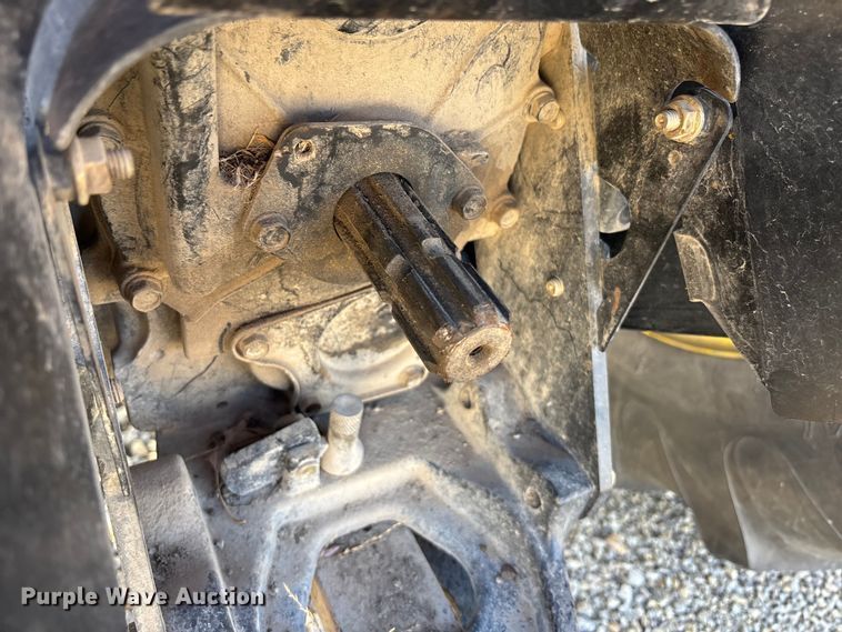 image for item EA4830 2007 John Deere 4520 MFWD tractor