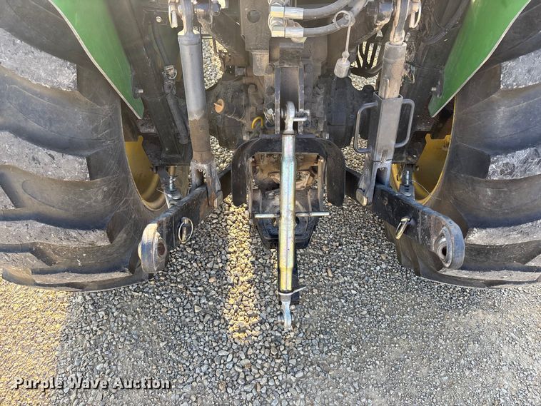 image for item EA4830 2007 John Deere 4520 MFWD tractor