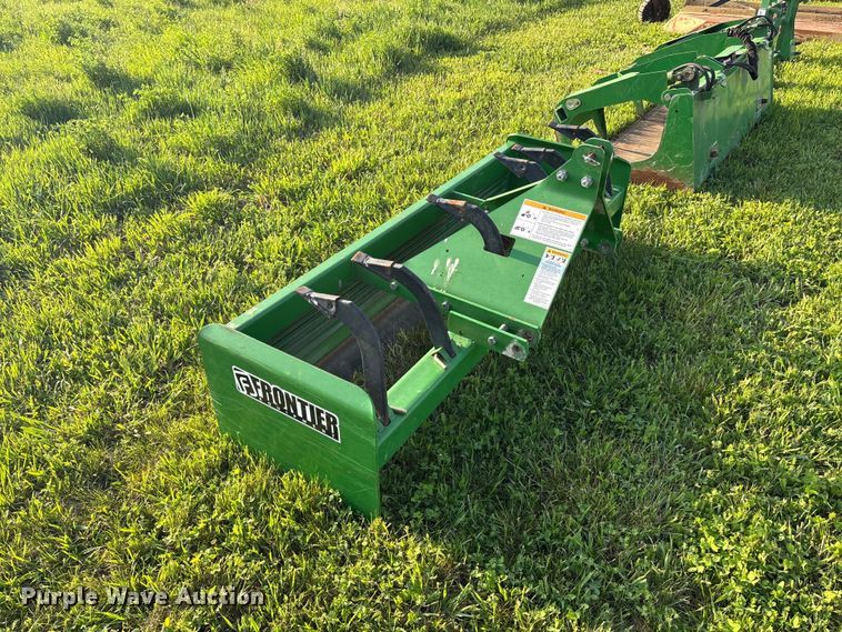 image for item EA4830 2007 John Deere 4520 MFWD tractor