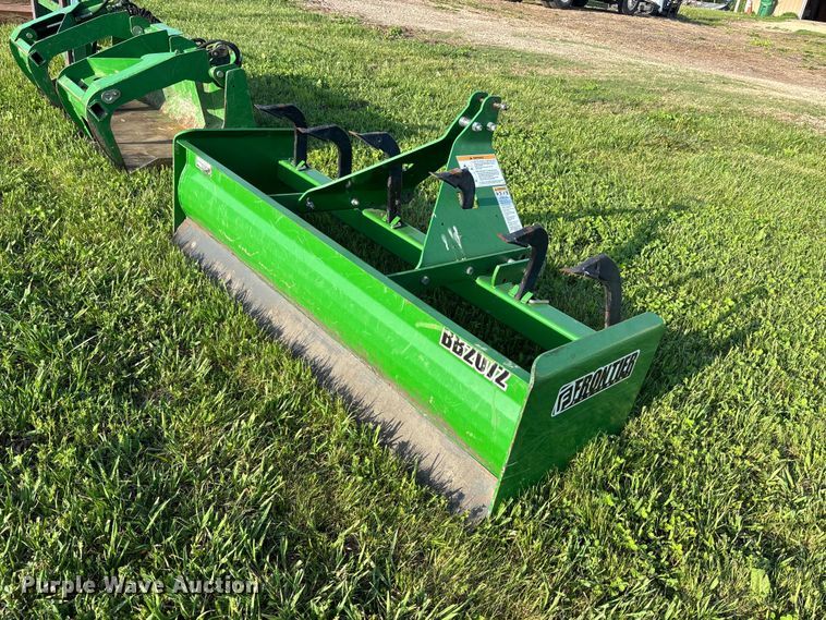 image for item EA4830 2007 John Deere 4520 MFWD tractor