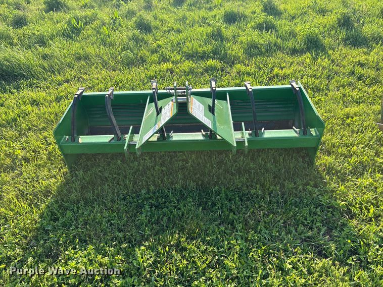 image for item EA4830 2007 John Deere 4520 MFWD tractor