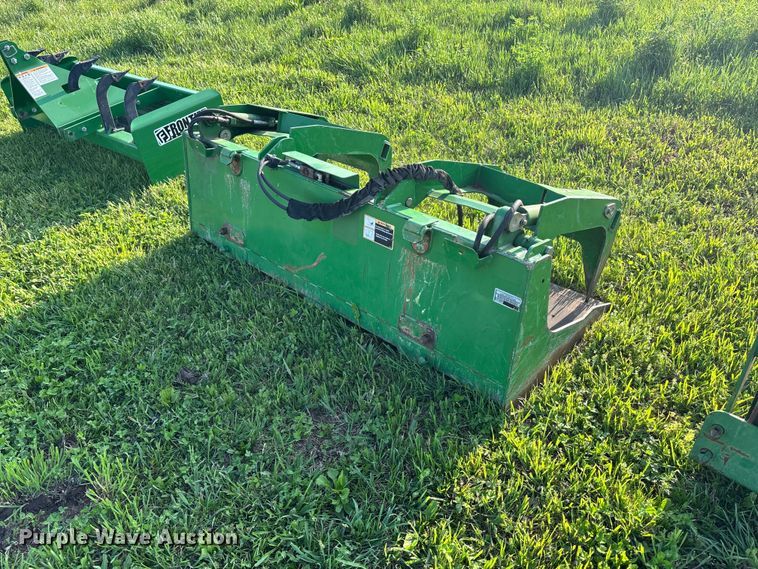 image for item EA4830 2007 John Deere 4520 MFWD tractor