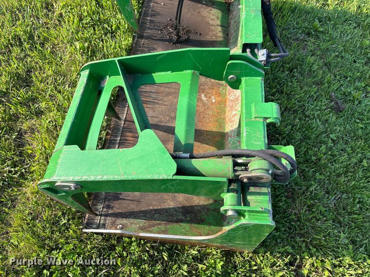 image for item EA4830 2007 John Deere 4520 MFWD tractor