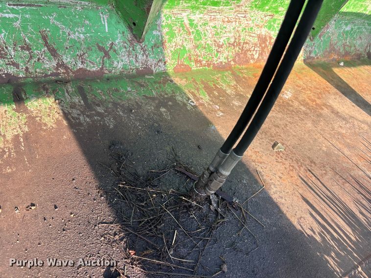 image for item EA4830 2007 John Deere 4520 MFWD tractor