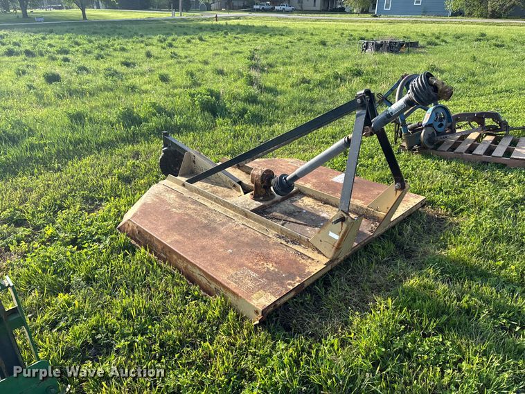 image for item EA4830 2007 John Deere 4520 MFWD tractor