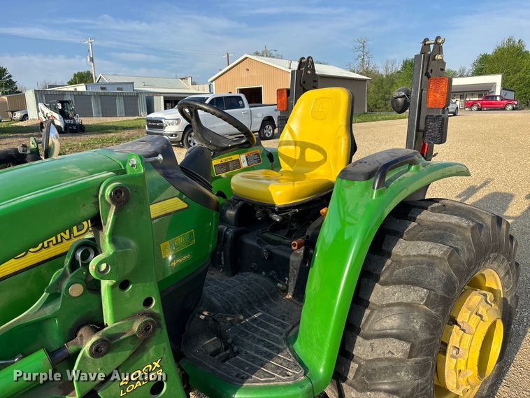 image for item EA4830 2007 John Deere 4520 MFWD tractor