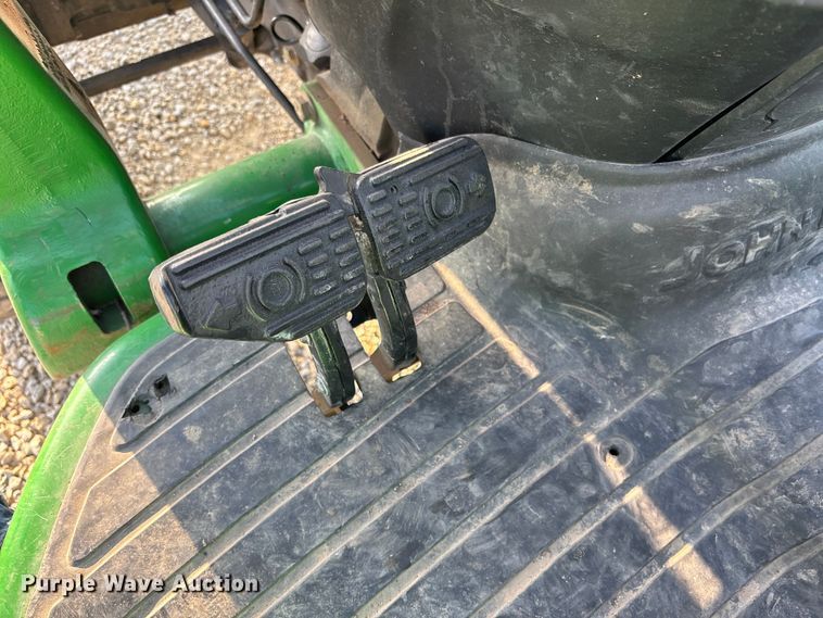 image for item EA4830 2007 John Deere 4520 MFWD tractor