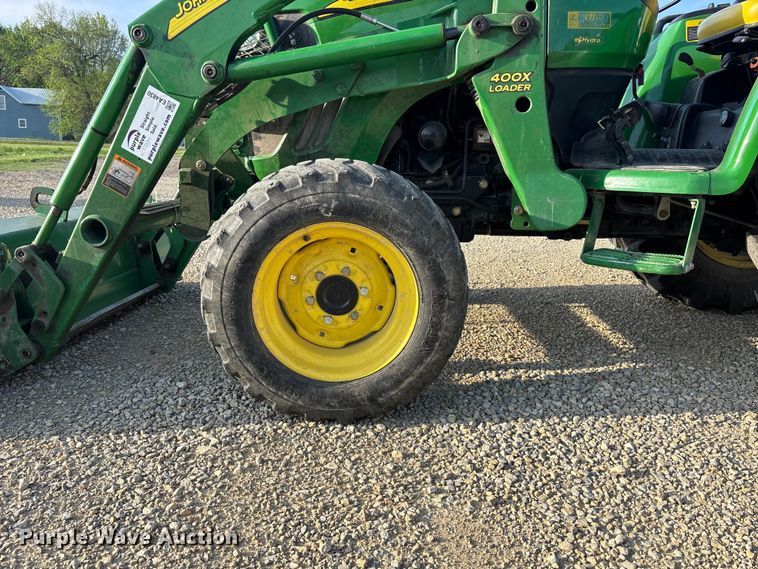 image for item EA4830 2007 John Deere 4520 MFWD tractor