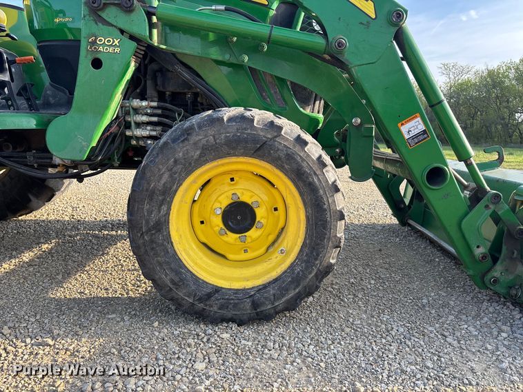 image for item EA4830 2007 John Deere 4520 MFWD tractor