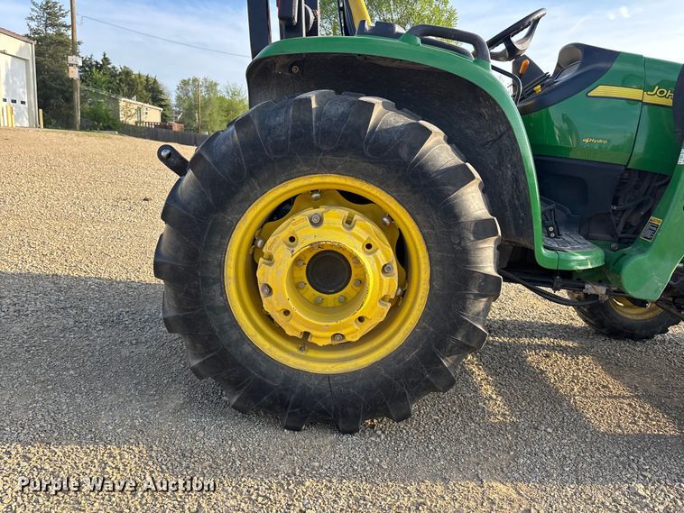 image for item EA4830 2007 John Deere 4520 MFWD tractor