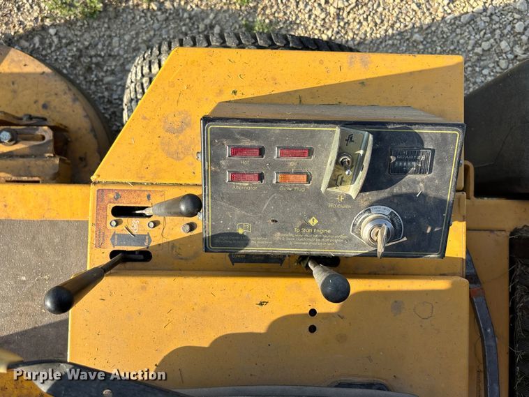 image for item EA4831 Hustler 3200 ZTR lawn mower