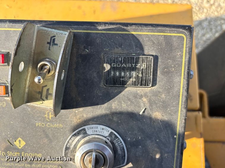 image for item EA4831 Hustler 3200 ZTR lawn mower