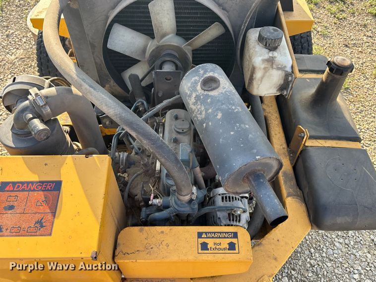 image for item EA4831 Hustler 3200 ZTR lawn mower