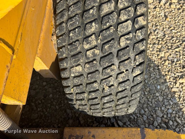 image for item EA4831 Hustler 3200 ZTR lawn mower