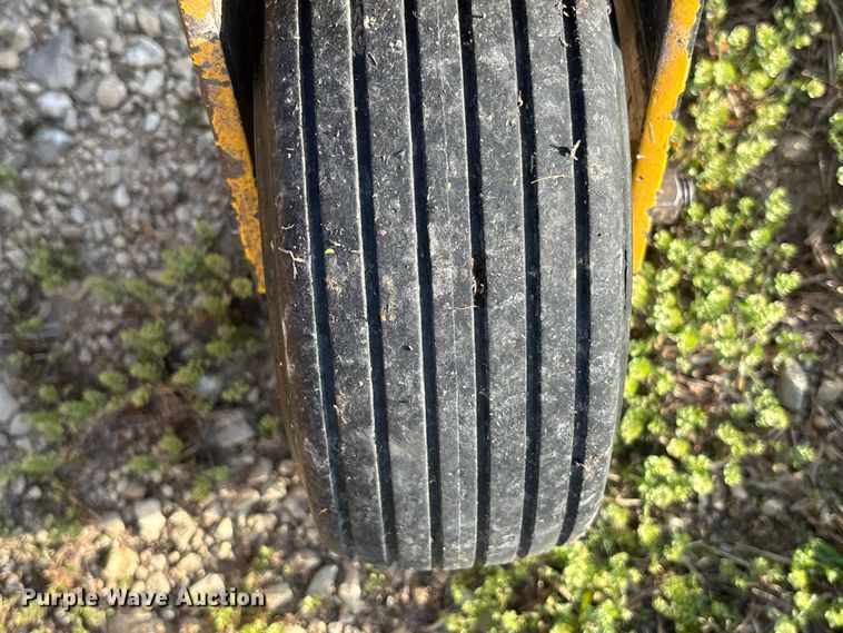 image for item EA4831 Hustler 3200 ZTR lawn mower