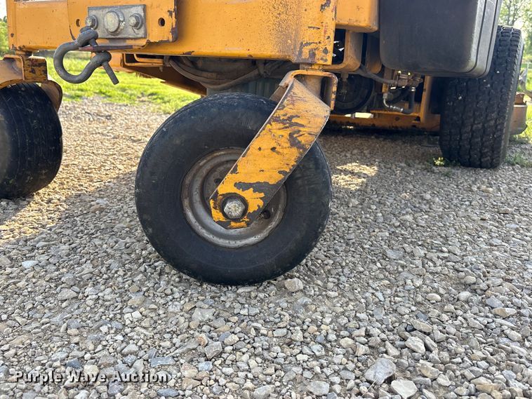 image for item EA4831 Hustler 3200 ZTR lawn mower