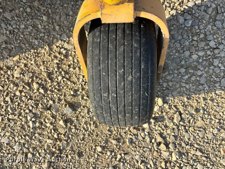 image for item EA4831 Hustler 3200 ZTR lawn mower