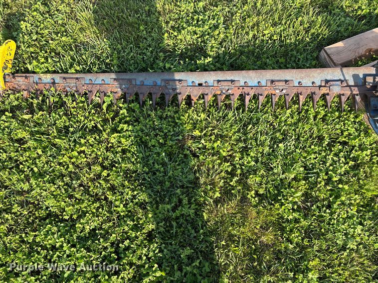 image for item EA4832 Ford 501 sickle mower