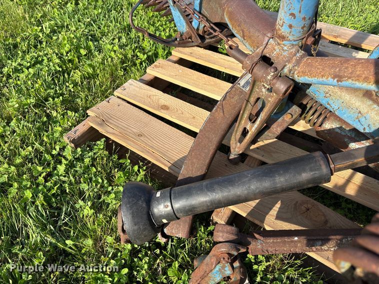 image for item EA4832 Ford 501 sickle mower