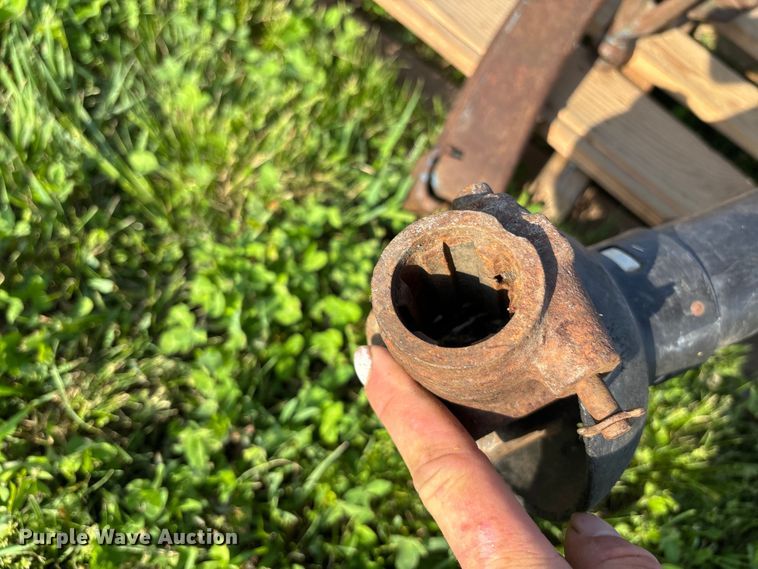 image for item EA4832 Ford 501 sickle mower