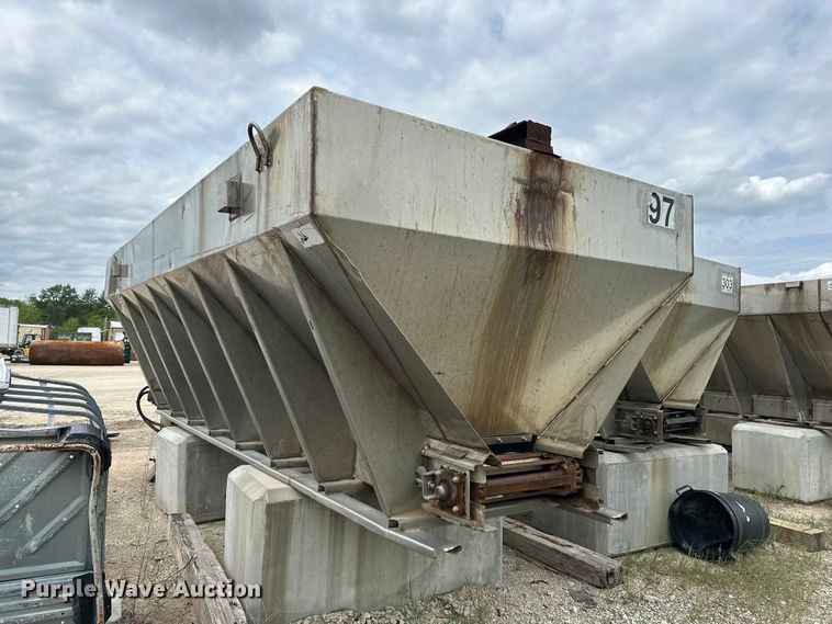 image for item EA4844 Monroe MV-192-78-56-M0/304 spreader
