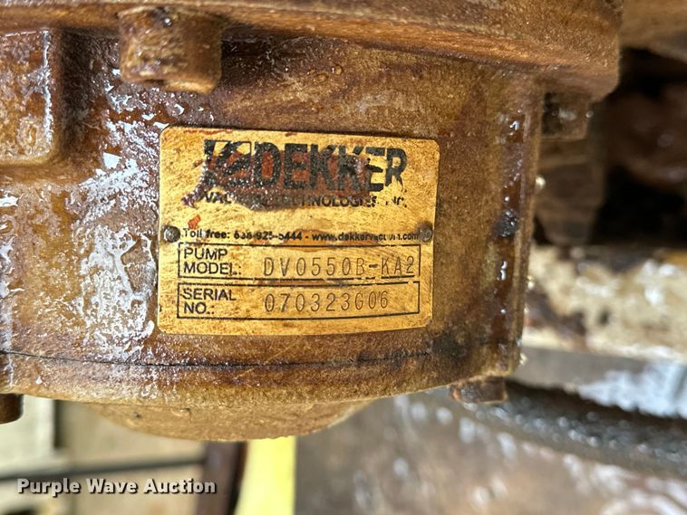 image for item EA4848 2007 Dekker VMX00553KA1-00 vacuum pump