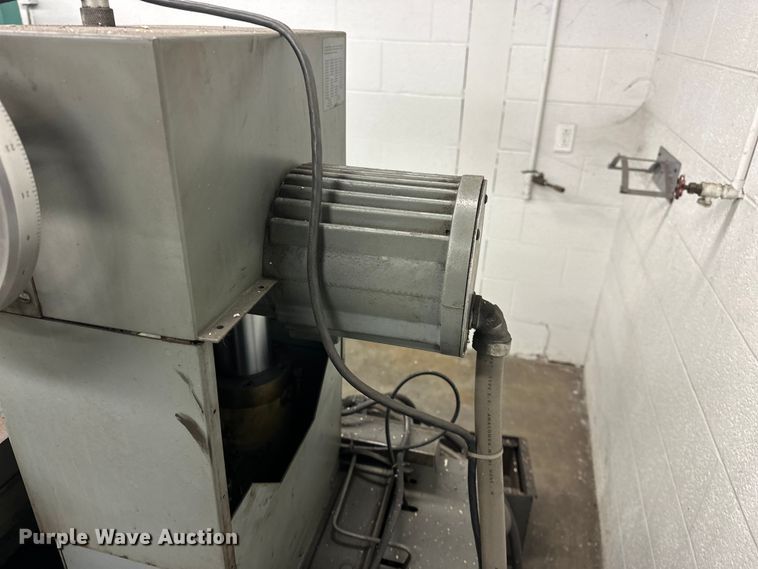 image for item EA4849 DoALL VS612-2 grinder