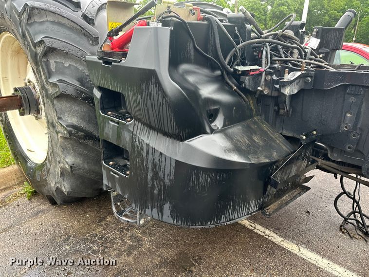 image for item EA4850 2016 New Holland T8.435 tractor chassis