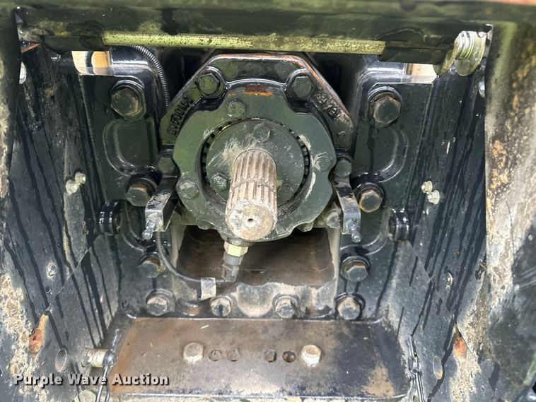 image for item EA4850 2016 New Holland T8.435 tractor chassis