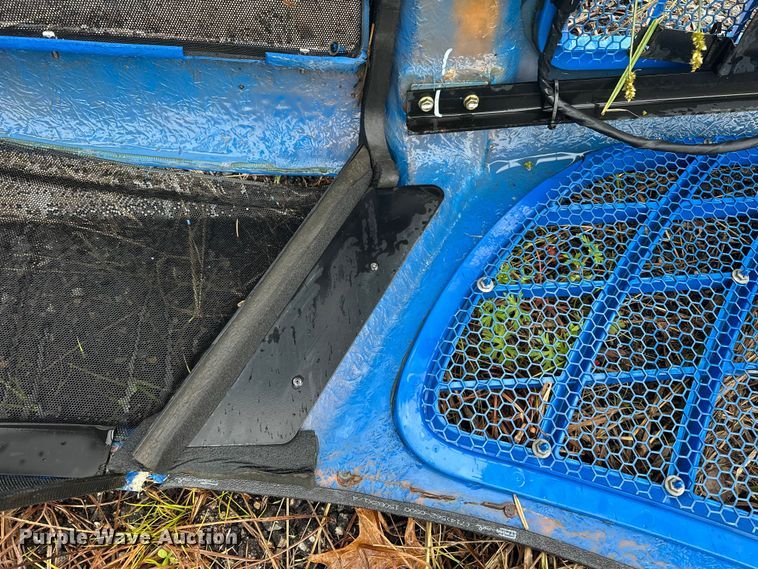 image for item EA4850 2016 New Holland T8.435 tractor chassis