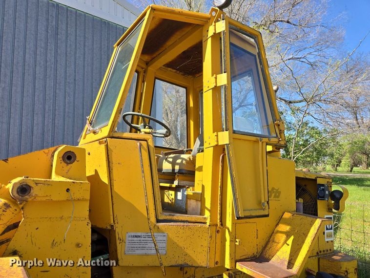 image for item EB1428 Caterpillar 930 wheel loader