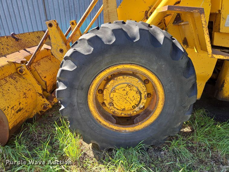 image for item EB1428 Caterpillar 930 wheel loader