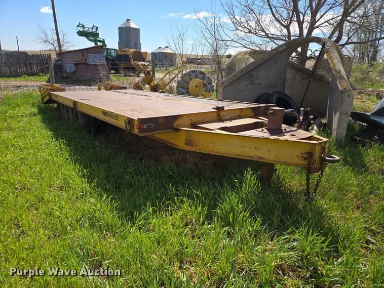 image for item EB1429 1973 Trail Eze 1090 equipment trailer