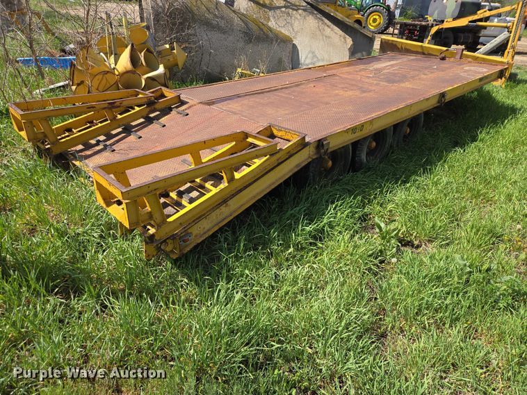 image for item EB1429 1973 Trail Eze 1090 equipment trailer