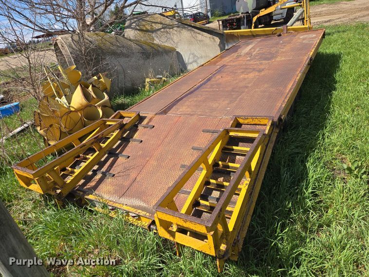image for item EB1429 1973 Trail Eze 1090 equipment trailer
