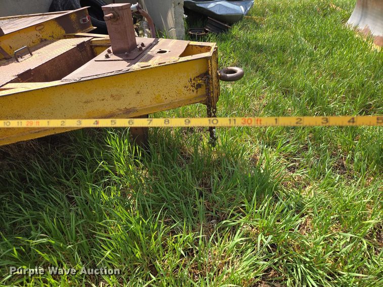 image for item EB1429 1973 Trail Eze 1090 equipment trailer