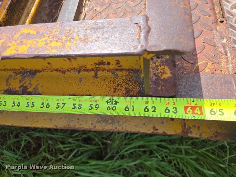 image for item EB1429 1973 Trail Eze 1090 equipment trailer