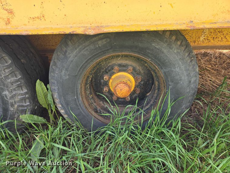 image for item EB1429 1973 Trail Eze 1090 equipment trailer