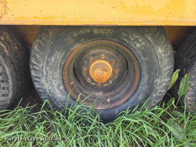 image for item EB1429 1973 Trail Eze 1090 equipment trailer