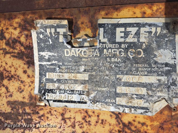 image for item EB1429 1973 Trail Eze 1090 equipment trailer