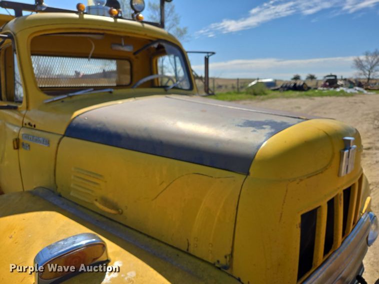 image for item EB1431 1966 International R185 dump truck