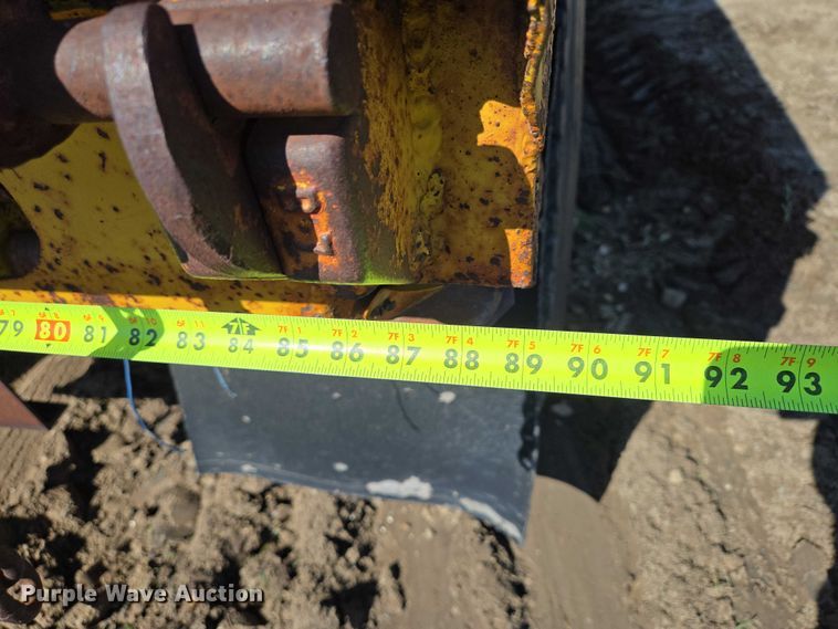 image for item EB1431 1966 International R185 dump truck