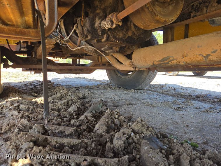 image for item EB1431 1966 International R185 dump truck
