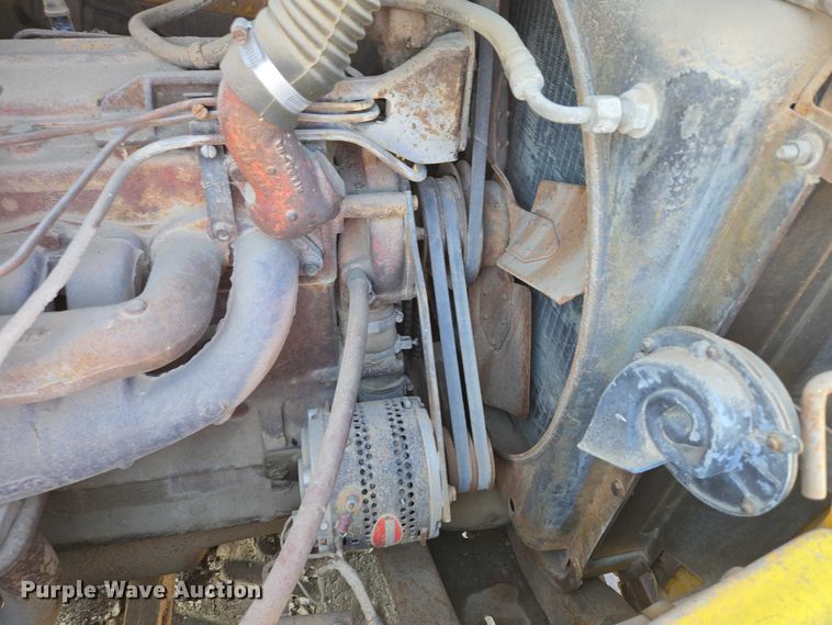 image for item EB1431 1966 International R185 dump truck